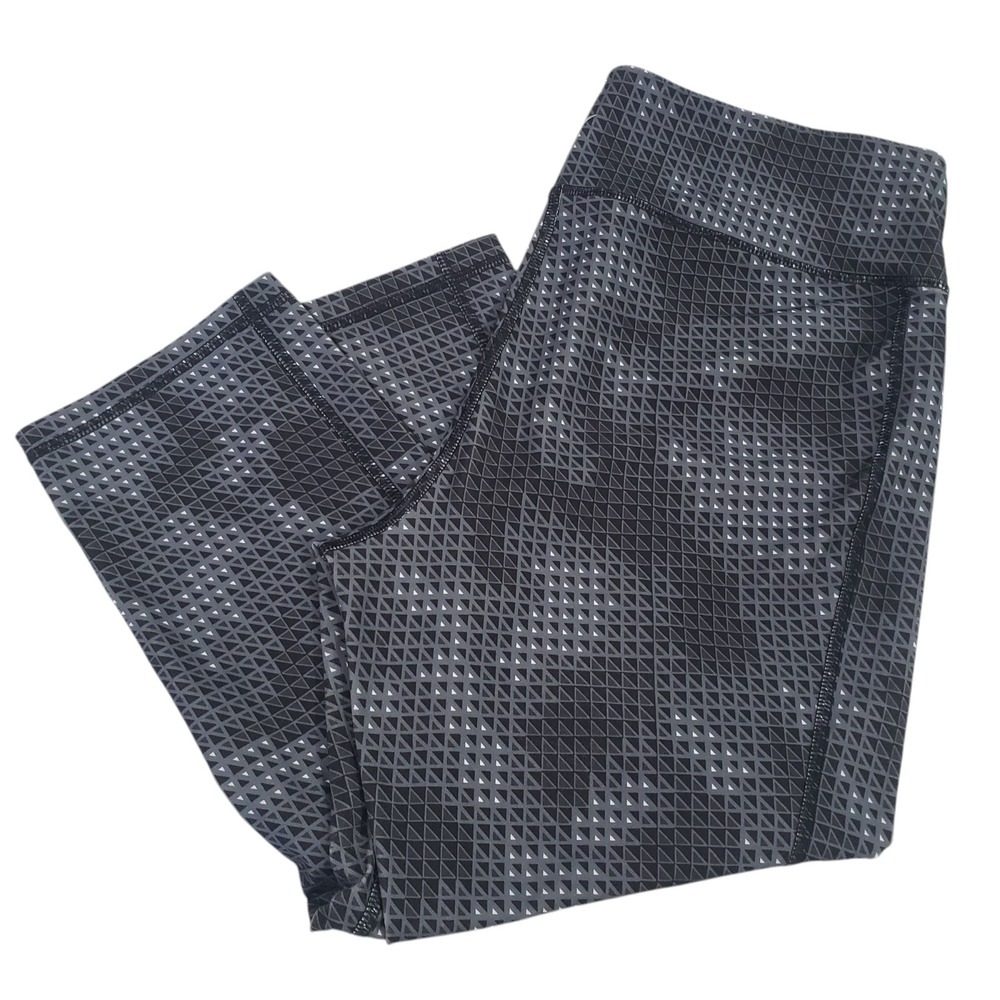 Old Navy Active Cropped Leggings Black XL Camo Low Rise Stretch Athletic Pull On